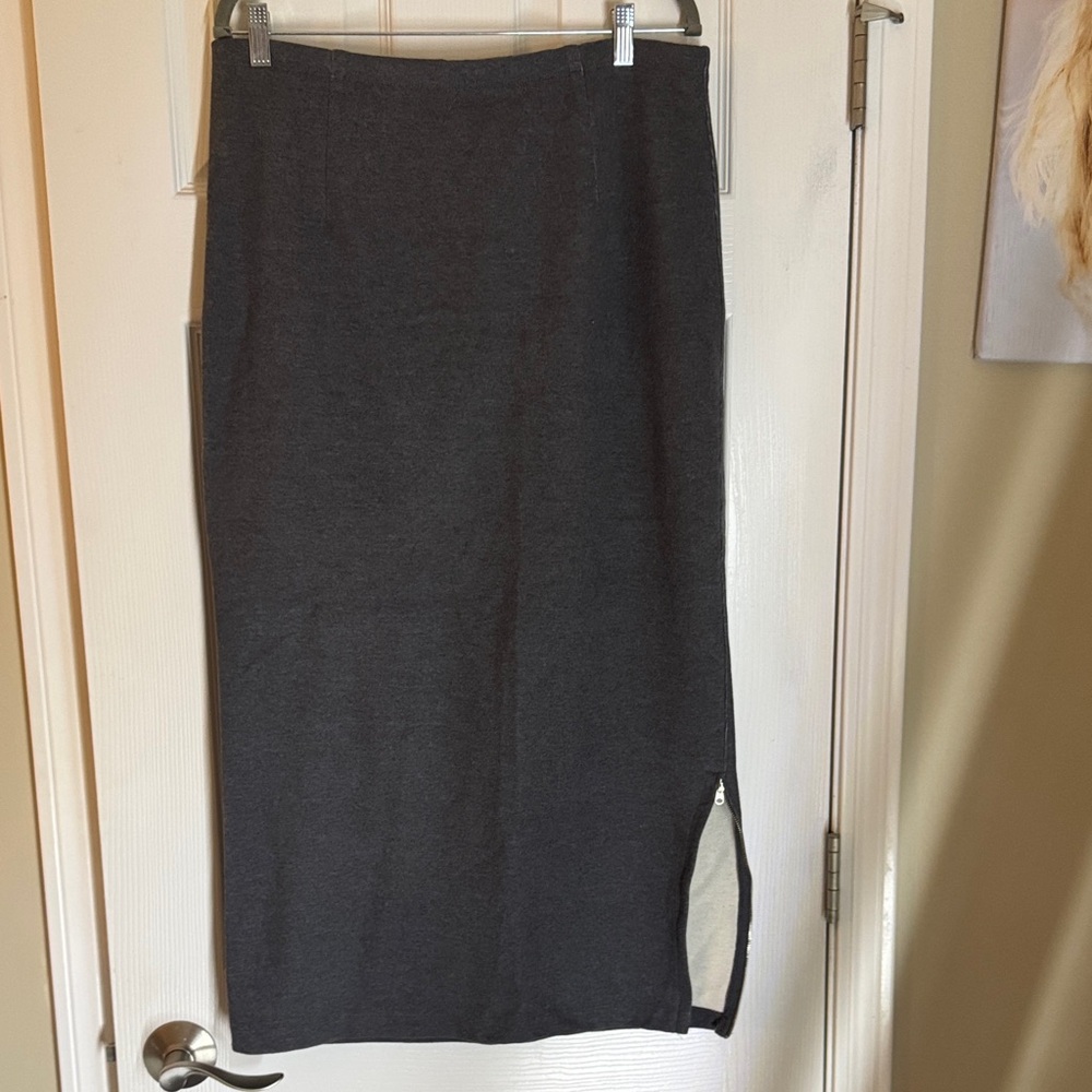 Chic Charcoal Midi Skirt